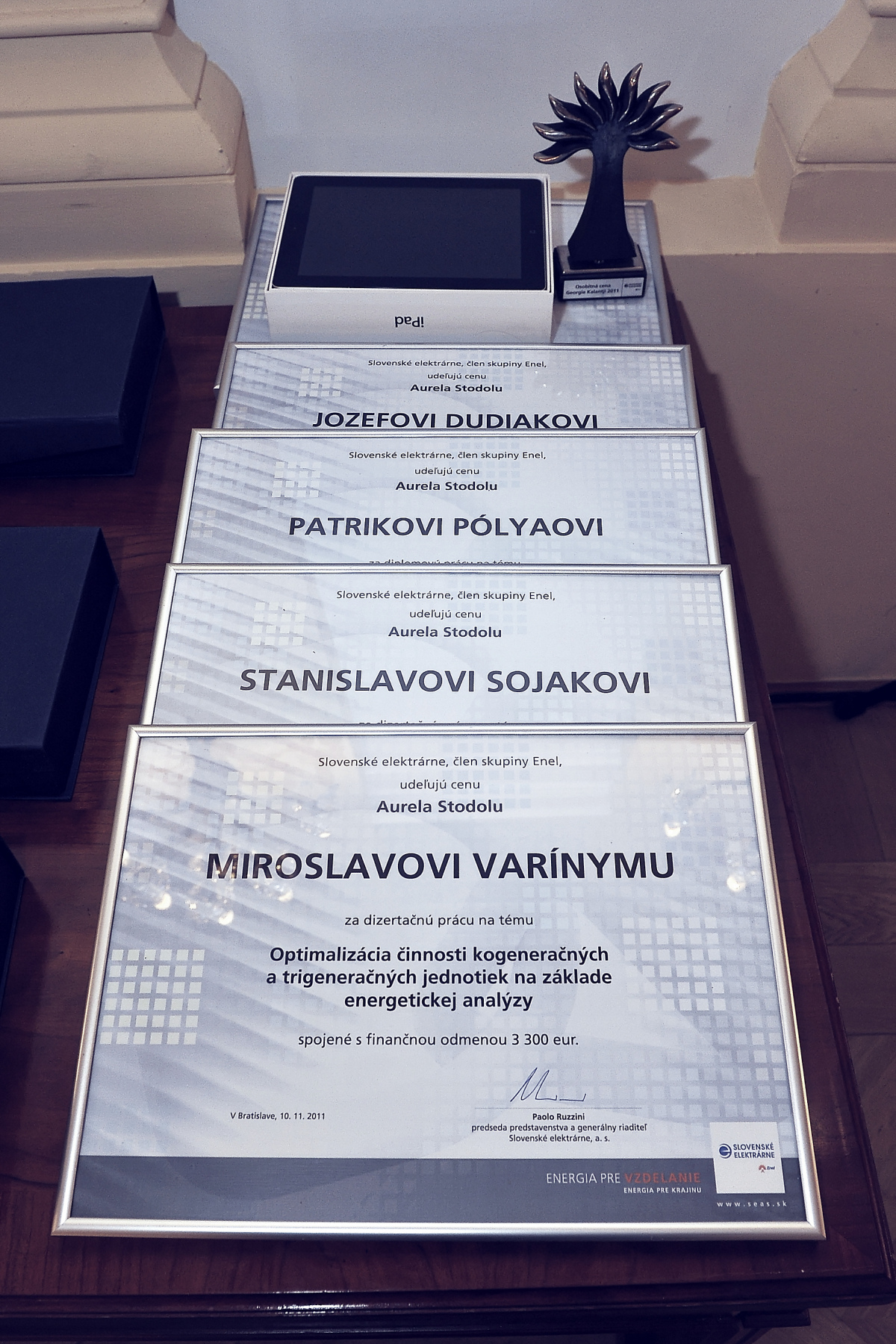 Slávnostný galavečer – Udeľovanie cien ministra školstva, vedy, výskumu a športu Slovenskej republiky – TVT 2011