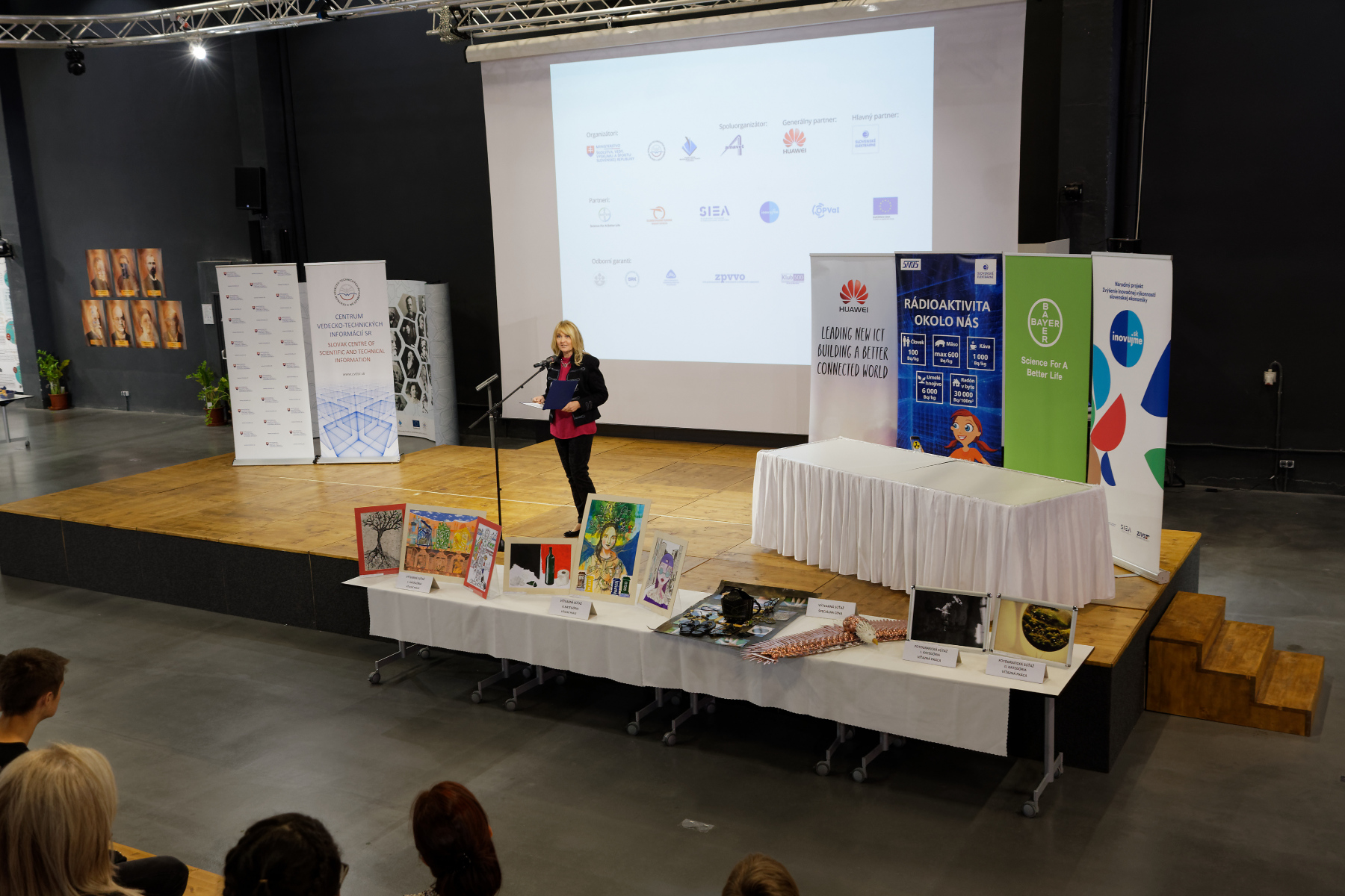 Odovzdávanie cien výhercom súťaží v rámci TVT 2017