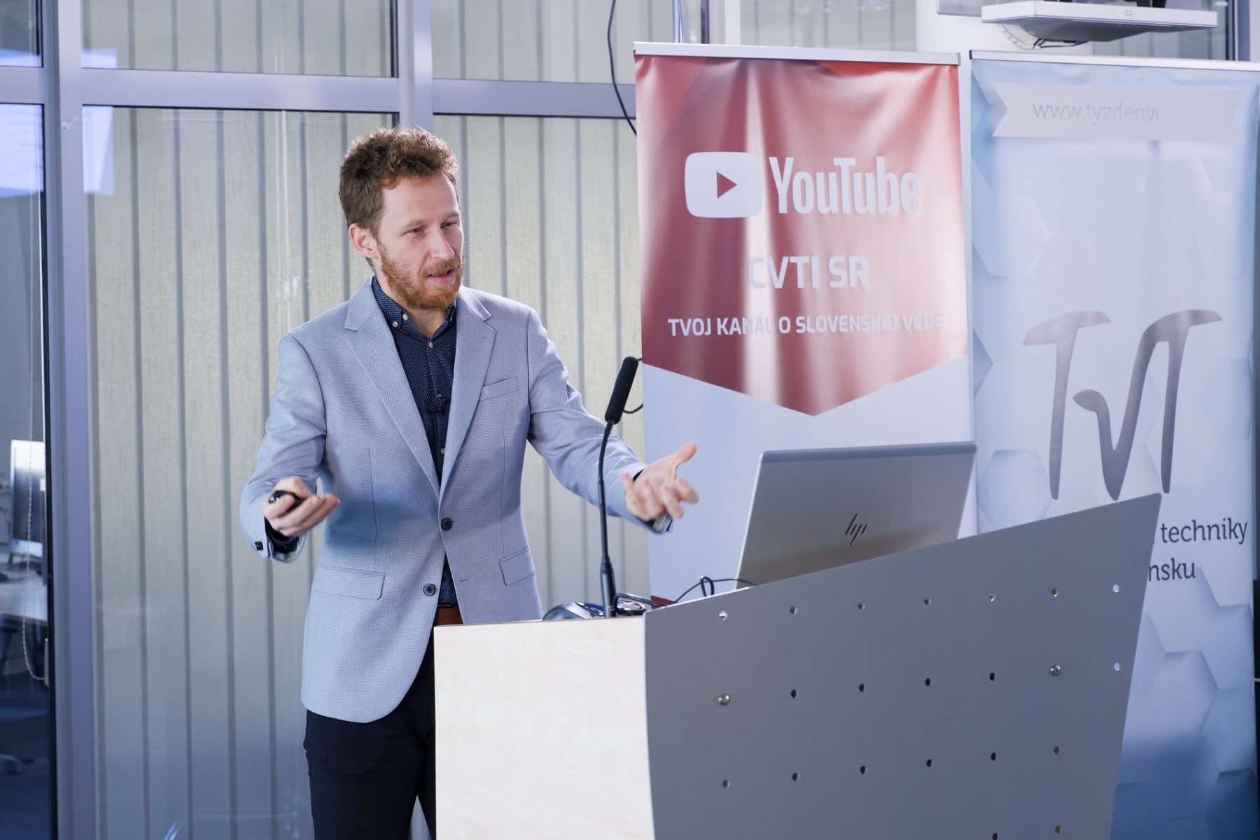Juraj Tekel – Popularizačné videá na YouTube – prípadová štúdia Nečakaných súvislostí