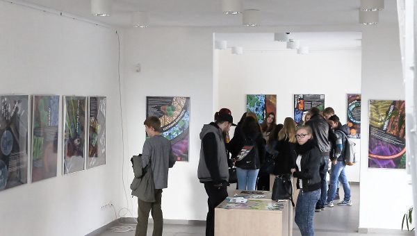 Výstava Nanormálny svet
